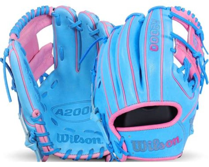 Baseball gloves