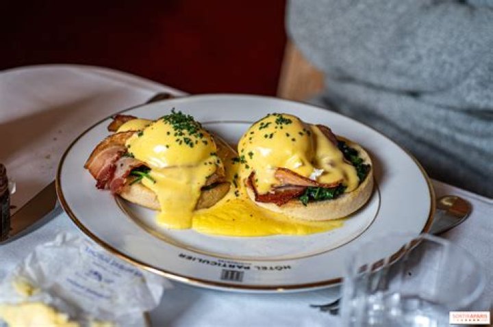 ___ Benedict (brunch order)