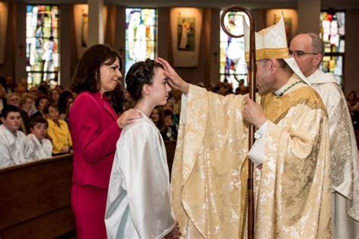 Commitment confirmation at the altar: 2 wds.