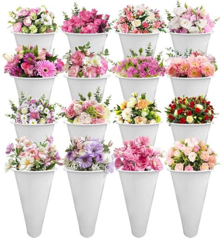 Container for displaying cut flowers