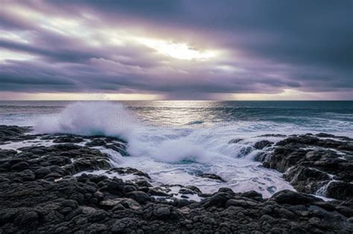 Flows back into the sea