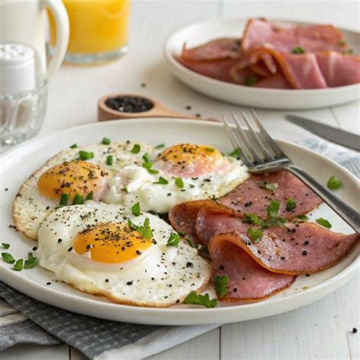 Ham ___ eggs