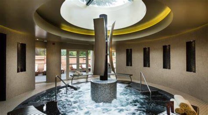 Hydrotherapy venue