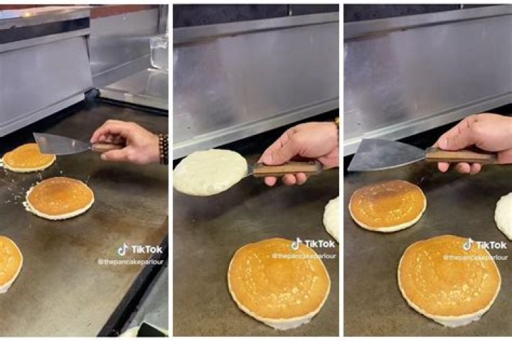 Implement for flipping pancakes