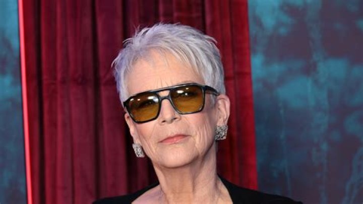 ___ Lee Curtis
