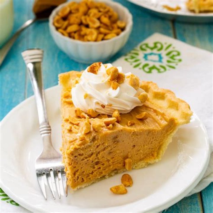 Makes a cake or pie for example