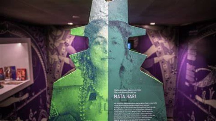 Mata ___ (famous spy)