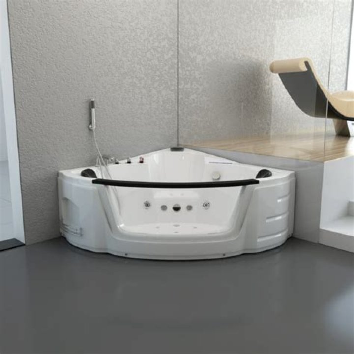 Miniature whirlpool