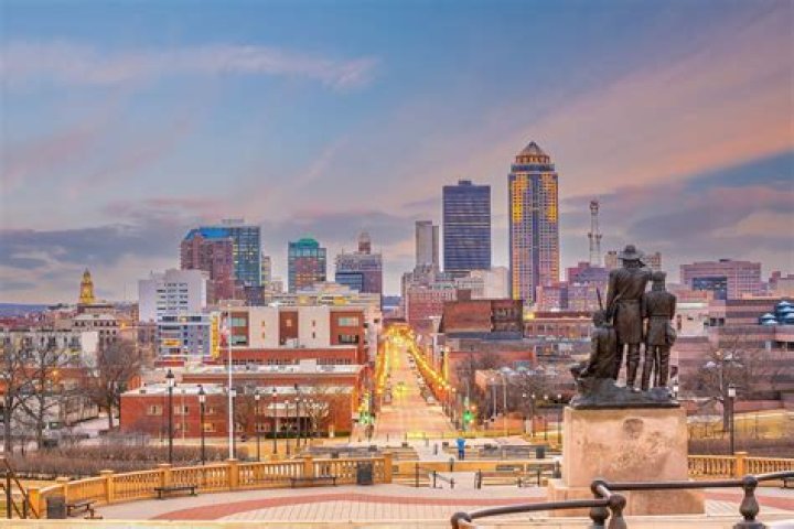 ___ Moines
