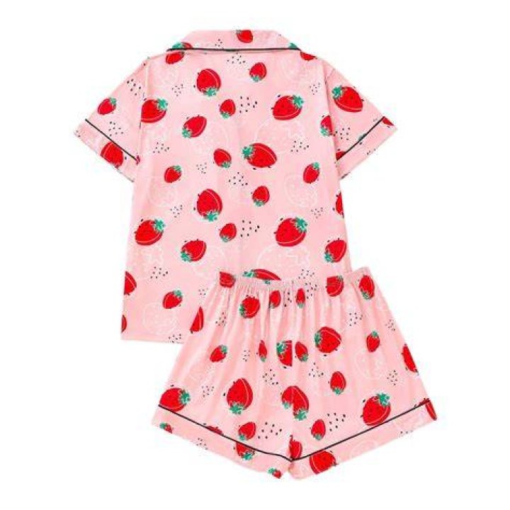 Nightclothes for short