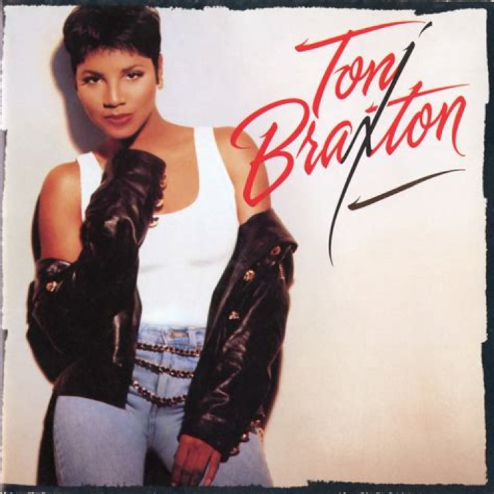 R&B singer Braxton