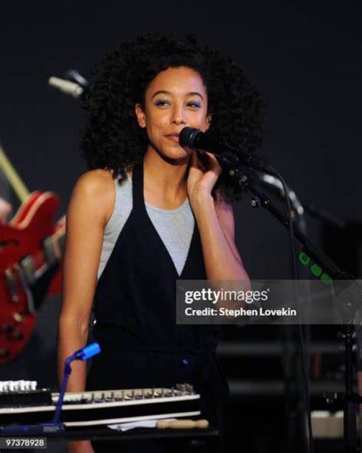 R&B singer Corinne Bailey ___