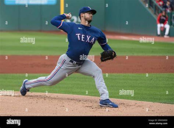 Rangers pitcher Dunning