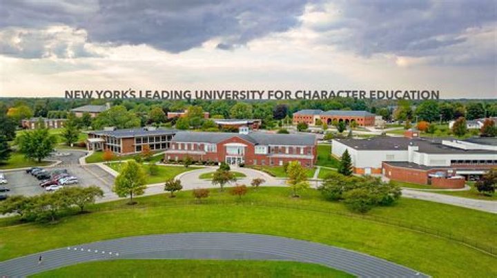 ___ Roberts University