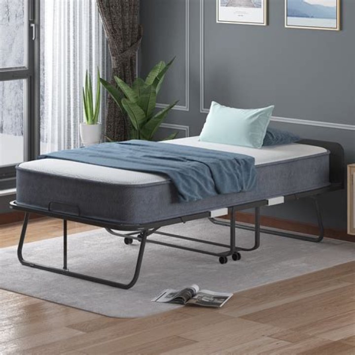 Rollaway bed