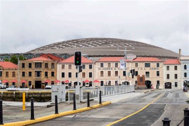 Rounded roof