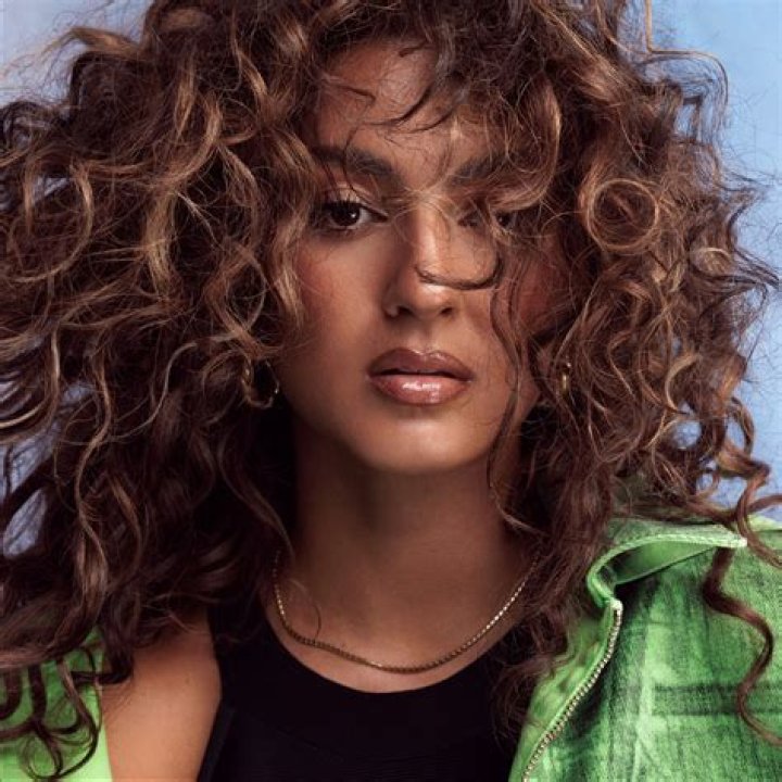 Singer Tori