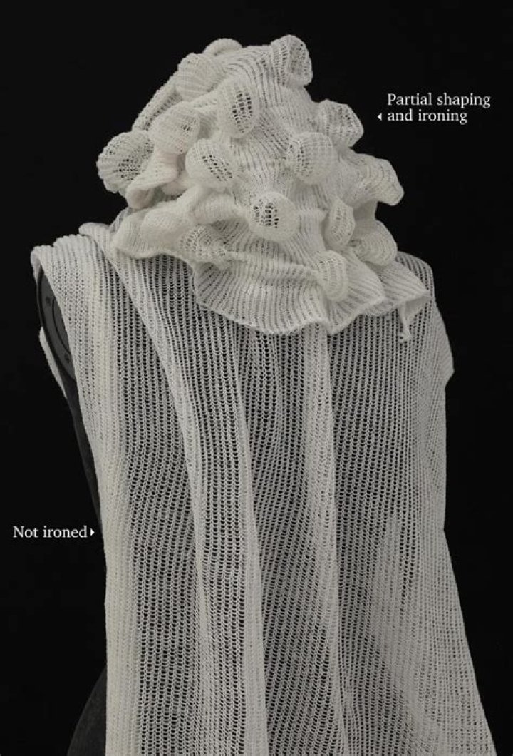 Sleeveless garment