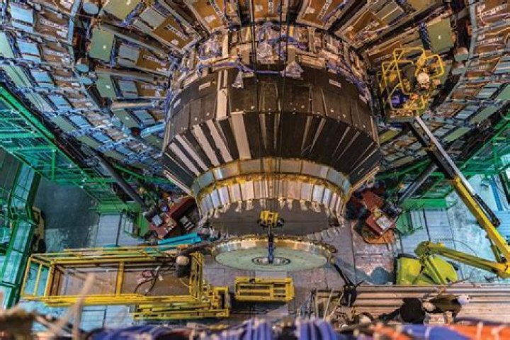 ___ smasher (particle accelerator)