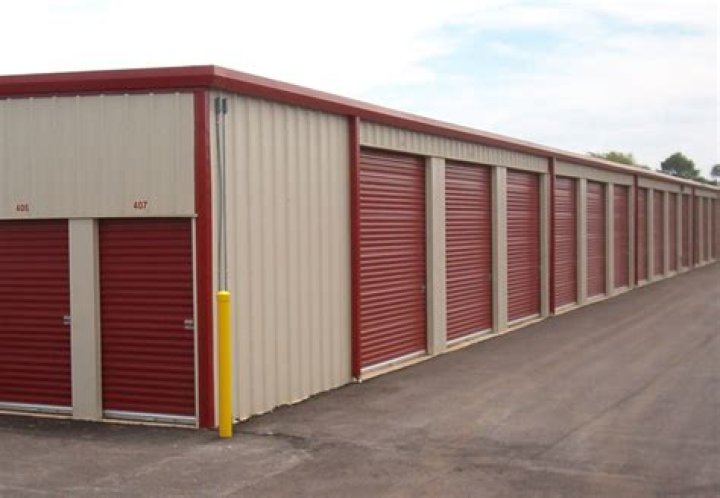 Storage building