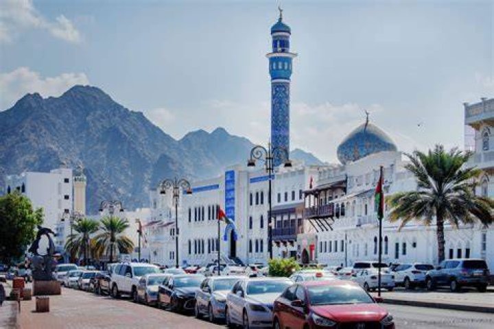 Sultanate whose capital is Muscat