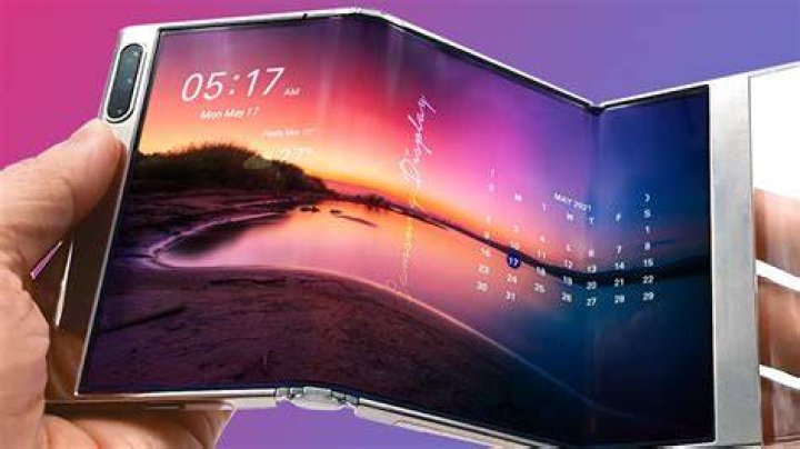 Tappable image on a smartphone screen