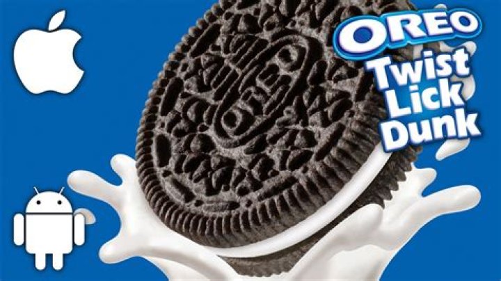 Twist Lick Dunk cookie