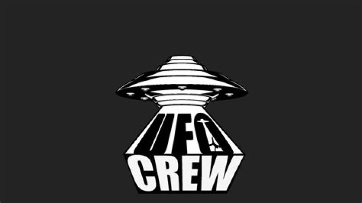 UFO crew: Abbr.