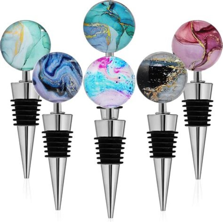 Wine bottle stoppers